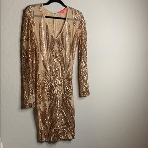 Long sleeve midi dress